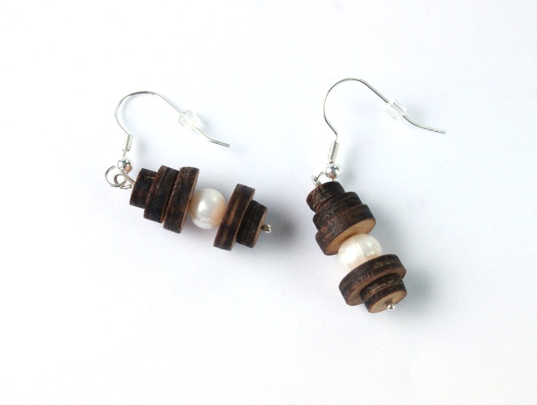 Earring lanterns - wood and freshwater pearls